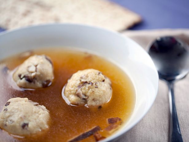 طريقة تحضير حساء كنيدلاخ بالكمأة المحشو بفطر شيتاكي