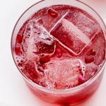 Granatapfel-Sprudel-Cocktail
