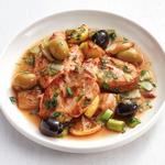 Hähnchenschenkel mit Zitrone, Oliven und Fenchel