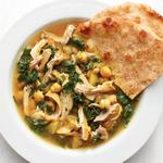 Hühnersuppe mit Steckrüben und Kichererbsen