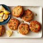 Geräucherter Lachs und Quinoa-Kroketten