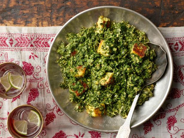 Come preparare il Saag Paneer - Spinaci con formaggio indiano fritto