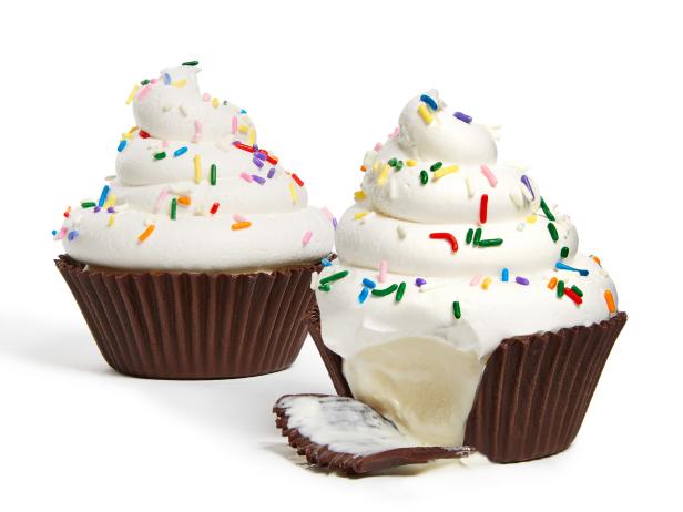Come preparare cupcake gelato in coppette di cioccolato