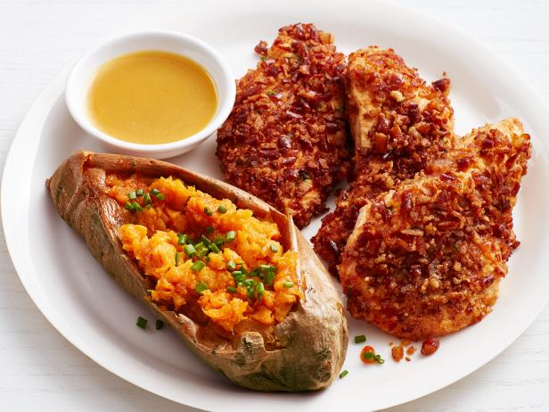 Come preparare - Cotolette di tacchino impanate con pretzel naturali