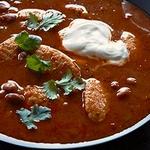 Scharfes mexikanisches Chili mit Hühnerknödeln