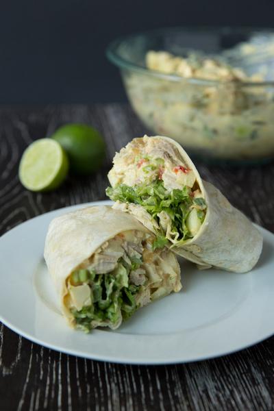 Wie man Hähnchen-, Curry- und Apfelbrötchen zubereitet
