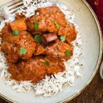 Wie man ein klassisches indisches Curry zubereitet