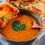شوربة عدس مع توابل الكاري