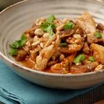 Gebratenes Hähnchen mit scharfer Currysauce