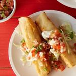 Hähnchen-Taco-Tubes