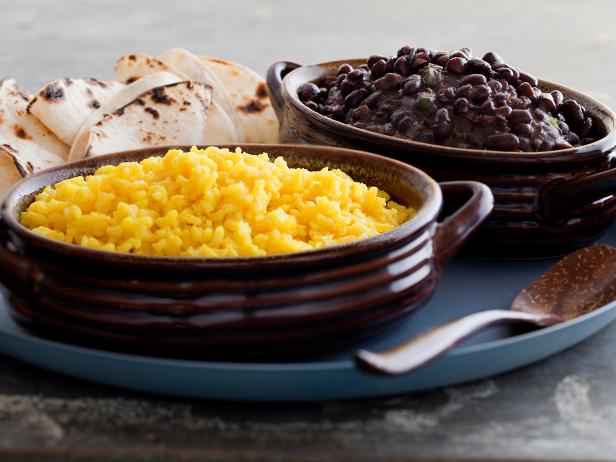 طريقة تحضير الأرز والفاصوليا المكسيكية
