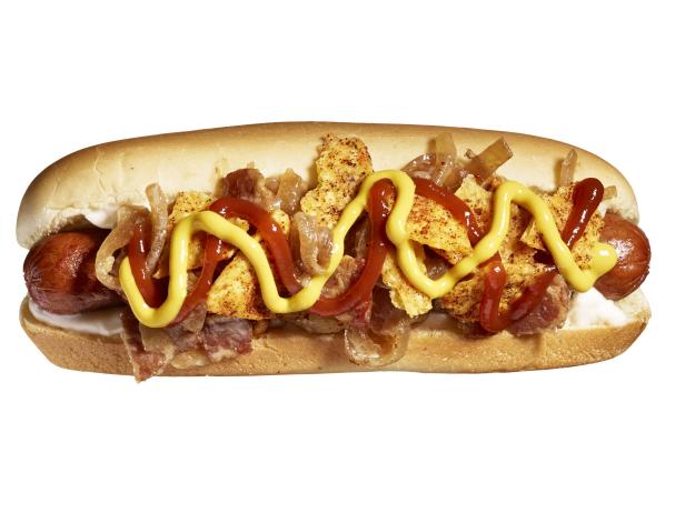 So macht man einen Chili-Speck-Hotdog