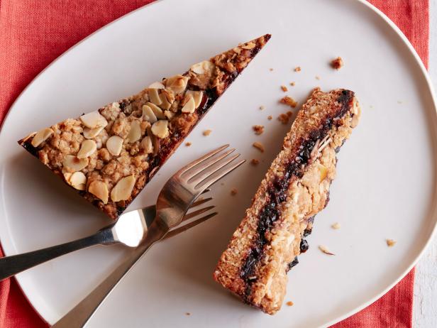Rezept für Kirsch-Crumble mit Haferflocken für zwei Personen