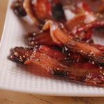 Honigglasierter Speck