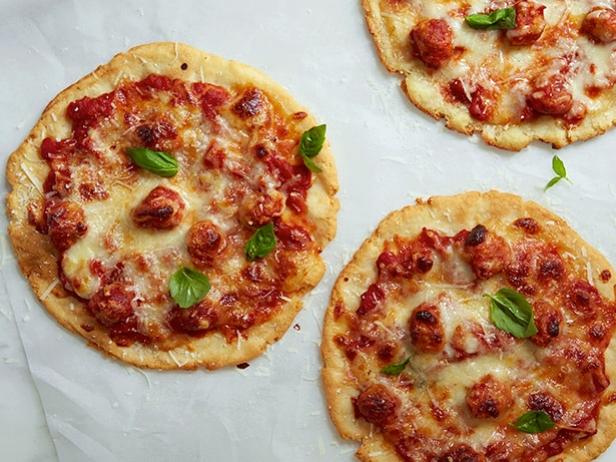 Come preparare le pizze con polpette di tacchino senza glutine