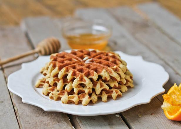 Come preparare i waffle senza glutine con pangrattato di farina di riso