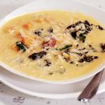 حساء اليقطين مع النقانق والأرز