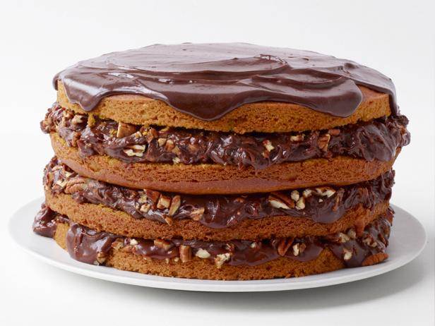 Come preparare - Torta di zucca e noci con glassa al cioccolato