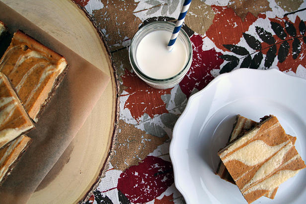 Wie man Kürbis-Swirl-Käsekuchen zubereitet