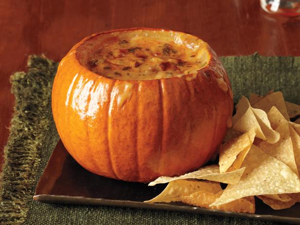 Zubereitung - Queso Fundido in Kürbis (Mexikanischer Käsedip)