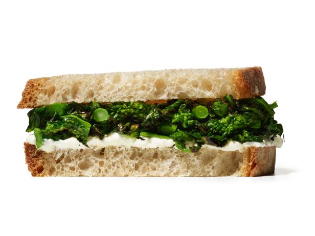 Brokkoli-Ricotta-Sandwich (Nr. 8)