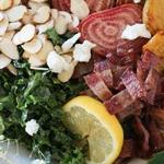 Gebackene Rote Bete mit Grünkohl und Speck