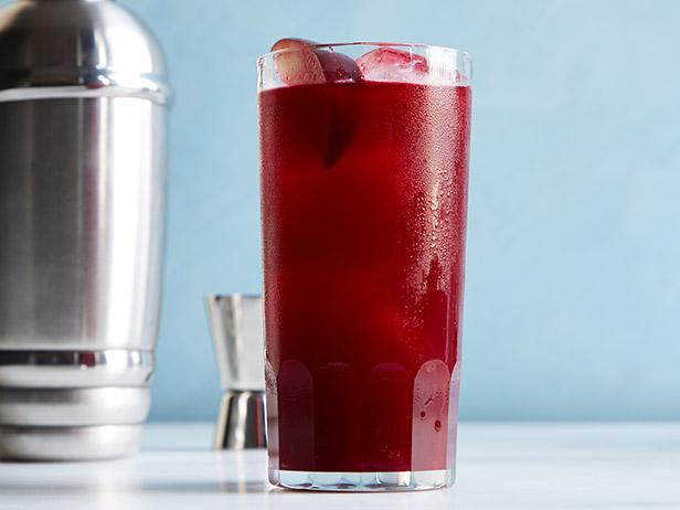 Wie man einen Rote-Bete-Negroni zubereitet