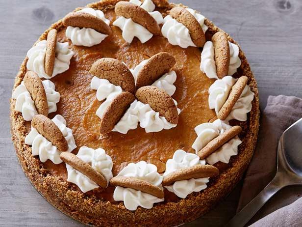 Kürbiskuchen mit Lebkuchenboden und Lebkuchencreme