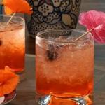 Ricky-Cocktail mit Ginger Beer und Limette