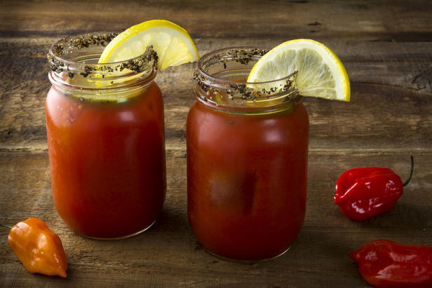Wie man Tomatenbier oder Red Rooster Cocktail zubereitet