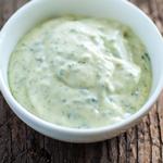 Mayonnaise mit Basilikum
