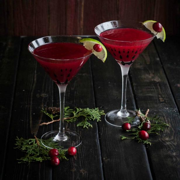 Wie man einen Cranberry Cosmopolitan zubereitet