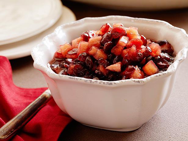 Wie man Apfel-Cranberry-Sauce zubereitet