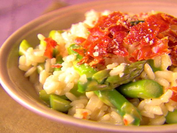 Come preparare - Risotto allo champagne con prosciutto e asparagi