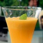 Champagner-, Mandarinen- und Orangen-Cocktail
