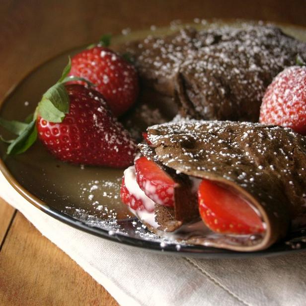 Zubereitung - Pfannkuchen mit Schokolade, Erdbeeren und Karamellsauce