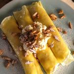 Zitronen-Ricotta-Crêpes mit kandierten Mandeln