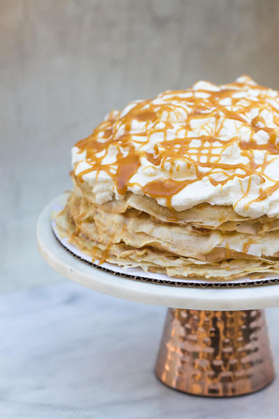 Rezept für Pfannkuchenkuchen mit Mascarpone, Karamell und Apfelmus