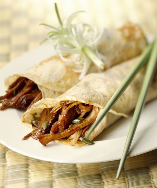 Rezept für - Orangenglasierte Ente mit würzigen Pfannkuchen