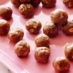 Schokoladen-Mandel-Haferflocken-Bonbons