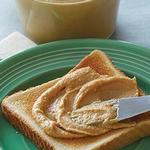 Hausgemachte Erdnussbutter