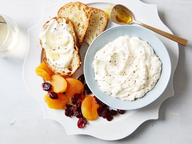 So macht man hausgemachten Ricotta aus Vollmilch