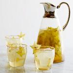 Sangria mit Champagner, Vanille und Sternfrucht