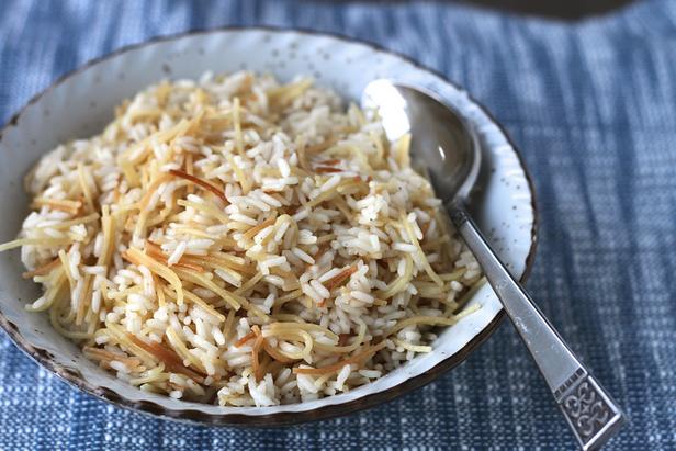Ev Yapımı Pirinç Eriştesi (Rice-a-Roni) Nasıl Yapılır?