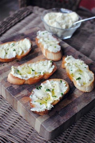So macht man schnell selbstgemachten Ricotta