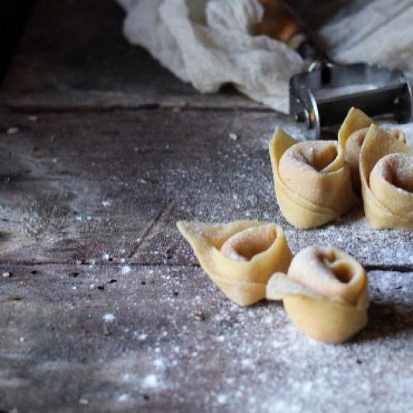 So bereiten Sie Jamie Olivers hausgemachte Eigelb-Pasta zu