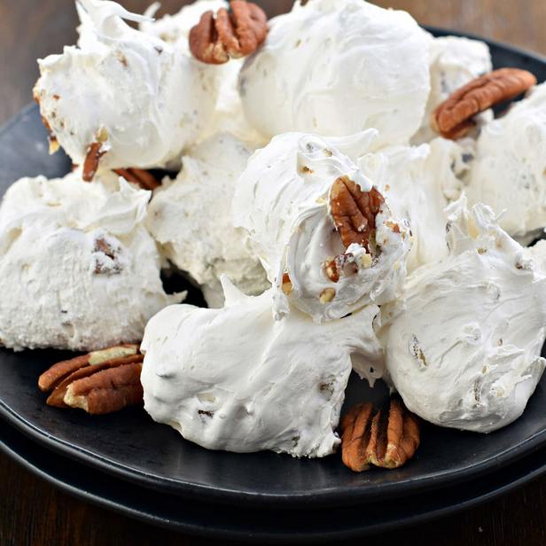 Wie man Divinity Nut Nougat-Pralinen herstellt
