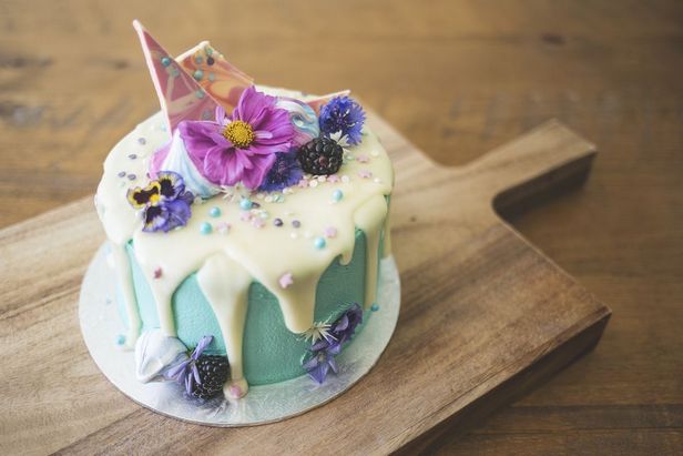 Wie man Süßwaren-Mastic (Fondant) zu Hause herstellt