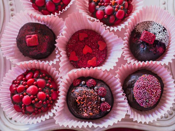 So machen Sie selbstgemachte Brigadeiro-Bonbons