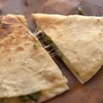 Chili-Pfeffer-Quesadilla
